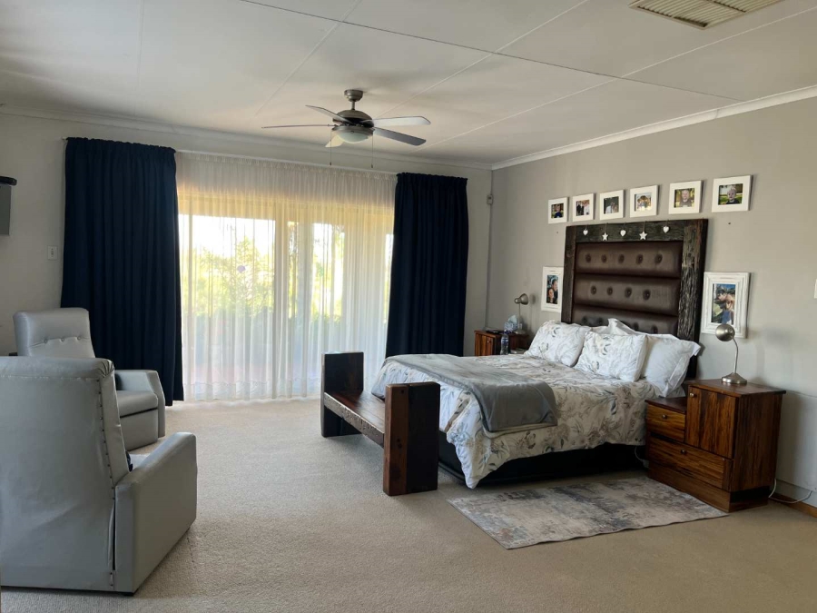 4 Bedroom Property for Sale in Keidebees Northern Cape